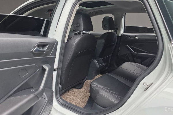 2021 Volkswagen Jetta с пробегом 43 268 км