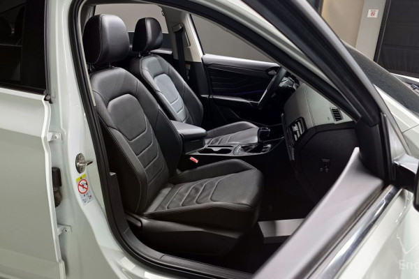 2022 Volkswagen Jetta с пробегом 23 968 км