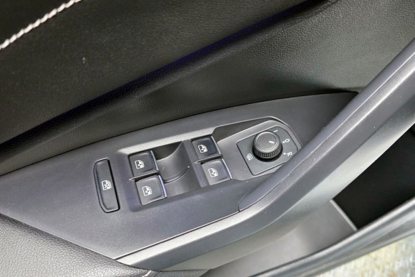 2022 Volkswagen Jetta с пробегом 23 968 км