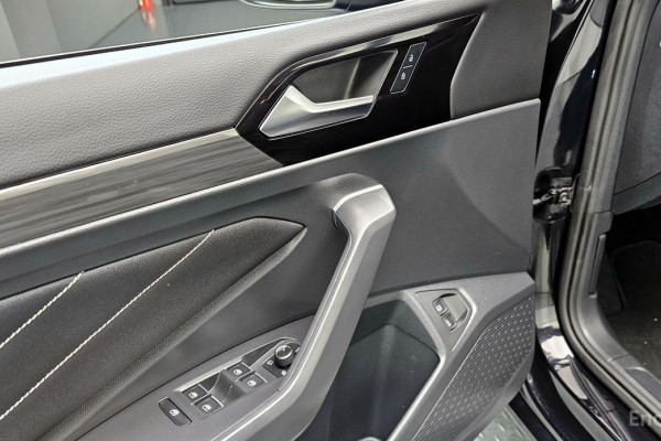 2022 Volkswagen Jetta с пробегом 64 149 км