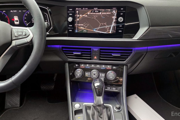 2022 Volkswagen Jetta с пробегом 23 968 км