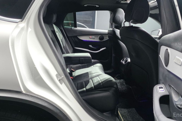 2021 Mercedes-Benz GLC с пробегом 64 475 км