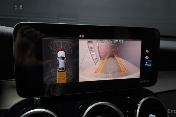 2021 Mercedes-Benz GLC с пробегом 64 475 км