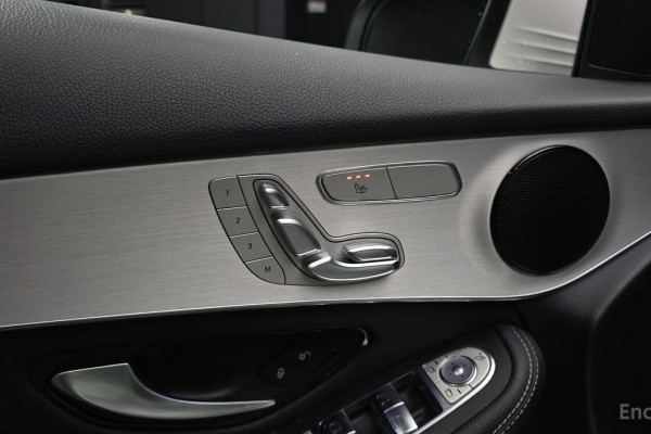 2021 Mercedes-Benz GLC с пробегом 64 475 км