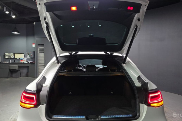 2021 Mercedes-Benz GLC с пробегом 64 475 км