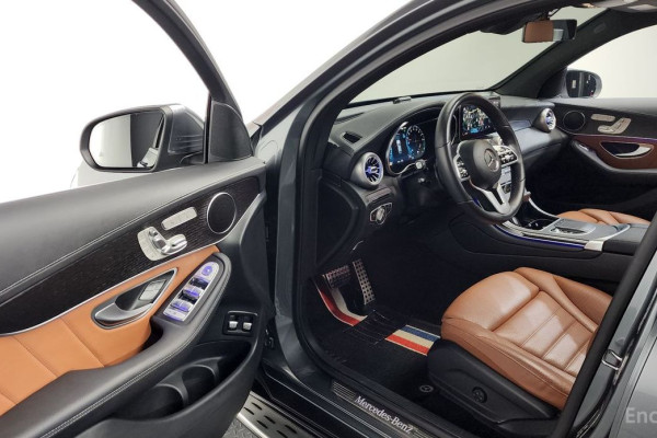 2022 Mercedes-Benz GLC с пробегом 47 375 км