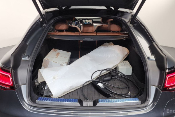 2022 Mercedes-Benz GLC с пробегом 47 375 км