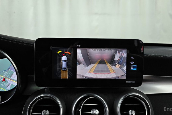 2021 Mercedes-Benz GLC с пробегом 43 836 км