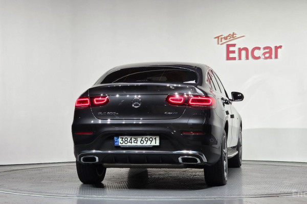 2021 Mercedes-Benz GLC с пробегом 40 963 км