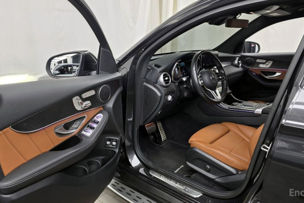 2021 Mercedes-Benz GLC с пробегом 40 963 км