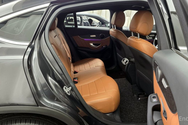 2021 Mercedes-Benz GLC с пробегом 40 963 км