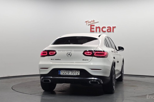 2022 Mercedes-Benz GLC с пробегом 59 763 км