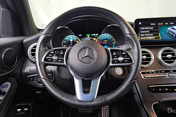2022 Mercedes-Benz GLC с пробегом 44 465 км