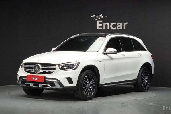 2021 Mercedes-Benz GLC с пробегом 80 127 км