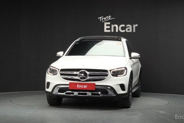 2021 Mercedes-Benz GLC с пробегом 80 127 км