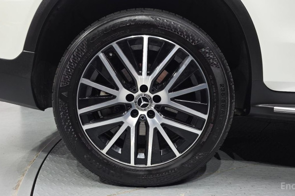 2021 Mercedes-Benz GLC с пробегом 80 127 км