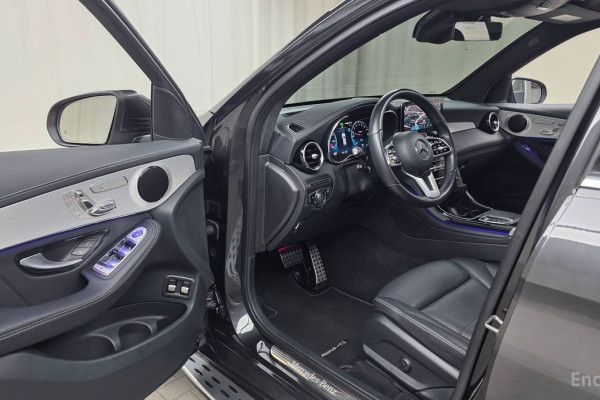 2022 Mercedes-Benz GLC с пробегом 53 890 км