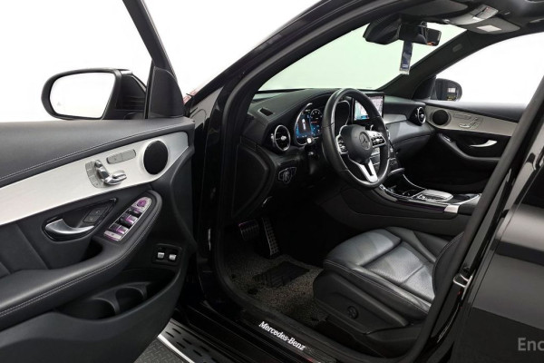 2022 Mercedes-Benz GLC с пробегом 52 715 км