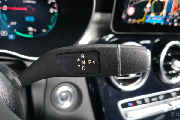 2021 Mercedes-Benz GLC с пробегом 80 127 км