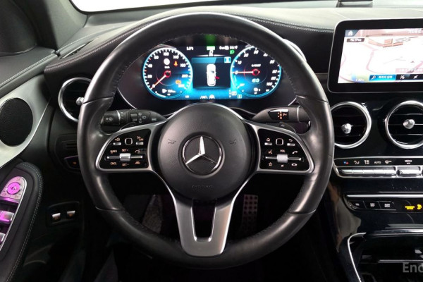 2022 Mercedes-Benz GLC с пробегом 52 715 км