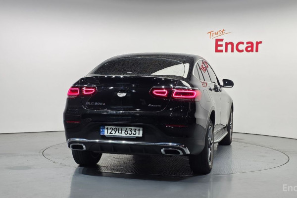 2021 Mercedes-Benz GLC с пробегом 50 679 км