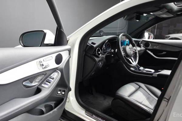 2021 Mercedes-Benz GLC с пробегом 80 127 км