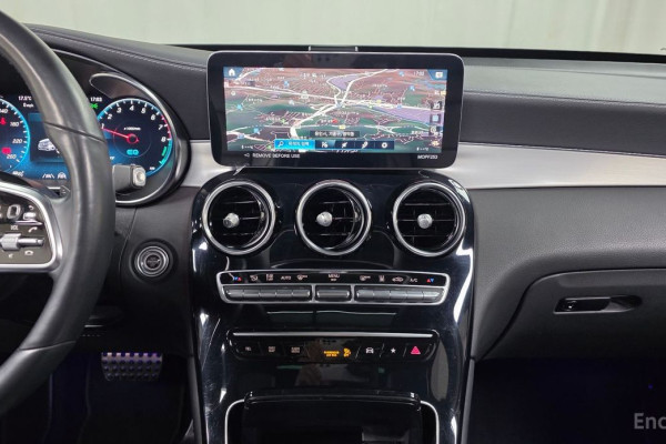 2022 Mercedes-Benz GLC с пробегом 53 890 км