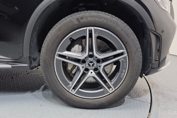 2021 Mercedes-Benz GLC с пробегом 50 679 км