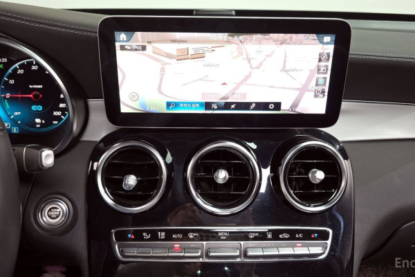 2022 Mercedes-Benz GLC с пробегом 52 715 км