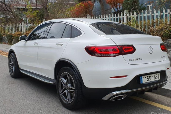 2021 Mercedes-Benz GLC с пробегом 62 621 км