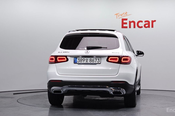 2021 Mercedes-Benz GLC с пробегом 86 689 км