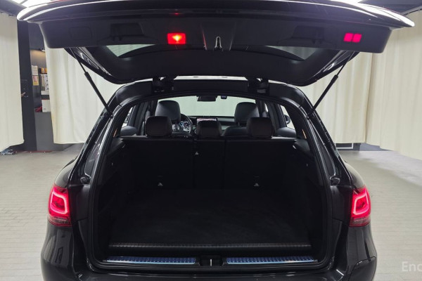 2022 Mercedes-Benz GLC с пробегом 53 890 км