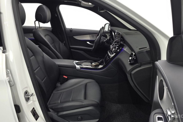 2021 Mercedes-Benz GLC с пробегом 59 713 км