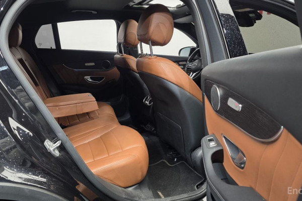 2021 Mercedes-Benz GLC с пробегом 50 679 км