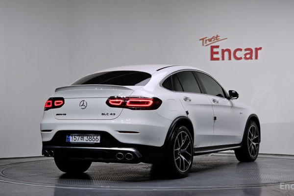 2021 Mercedes-Benz GLC с пробегом 69 844 км