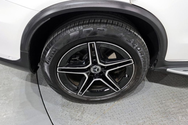 2022 Mercedes-Benz GLC с пробегом 51 791 км