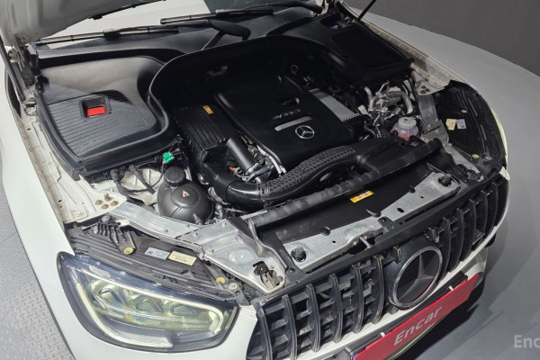 2021 Mercedes-Benz GLC с пробегом 84 705 км