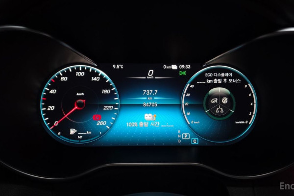 2021 Mercedes-Benz GLC с пробегом 84 705 км