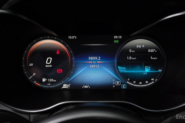 2021 Mercedes-Benz GLC с пробегом 49 912 км