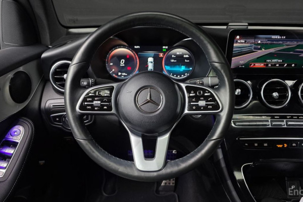 2021 Mercedes-Benz GLC с пробегом 49 912 км