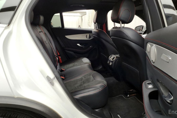 2021 Mercedes-Benz GLC с пробегом 69 844 км