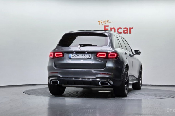 2022 Mercedes-Benz GLC с пробегом 114 520 км