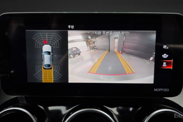 2021 Mercedes-Benz GLC с пробегом 49 912 км