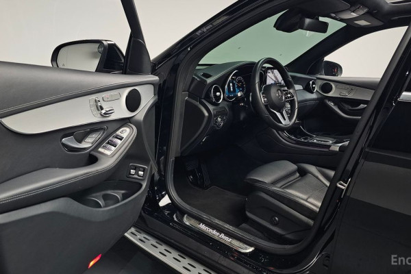 2021 Mercedes-Benz GLC с пробегом 50 912 км