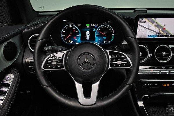 2021 Mercedes-Benz GLC с пробегом 50 912 км