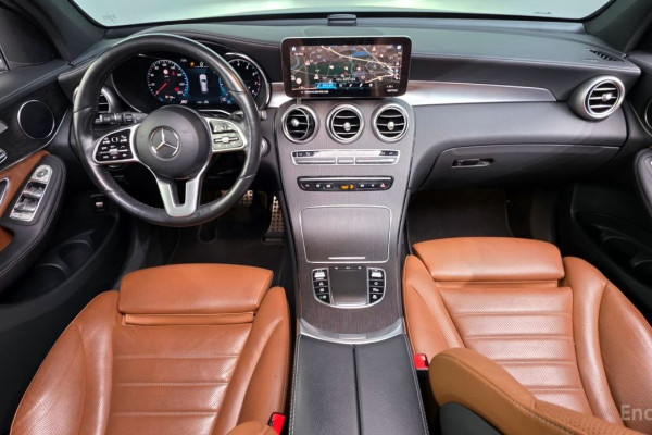 2022 Mercedes-Benz GLC с пробегом 114 520 км