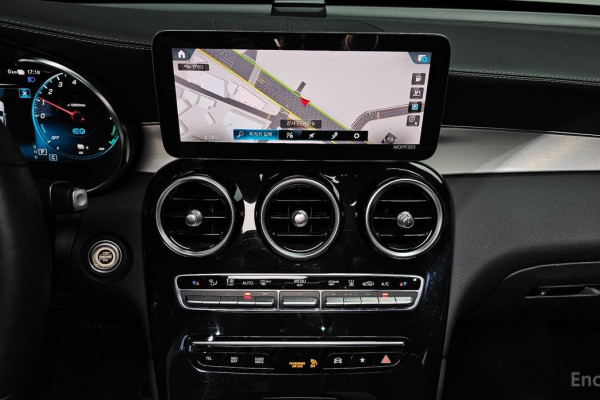 2021 Mercedes-Benz GLC с пробегом 50 912 км