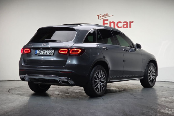 2021 Mercedes-Benz GLC с пробегом 53 017 км