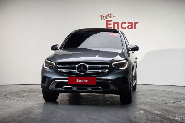 2021 Mercedes-Benz GLC с пробегом 53 017 км
