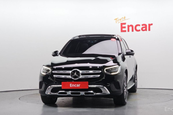 2022 Mercedes-Benz GLC с пробегом 68 680 км
